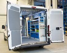 00_A van with Syncro racking
